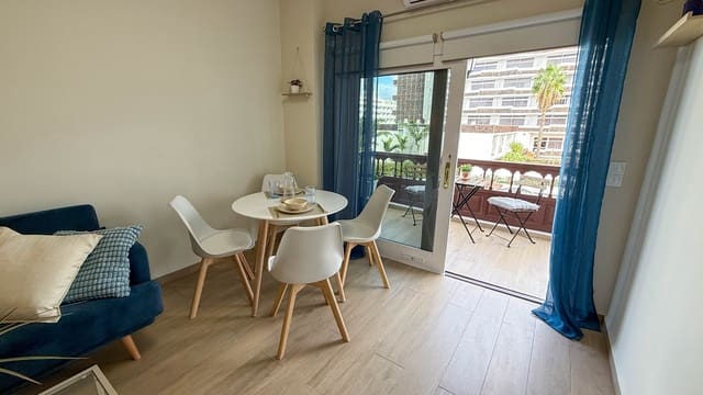 Apartamento en Puerto de la Cruz en venta con piscina - 219.500 € (Ref: 9613115)