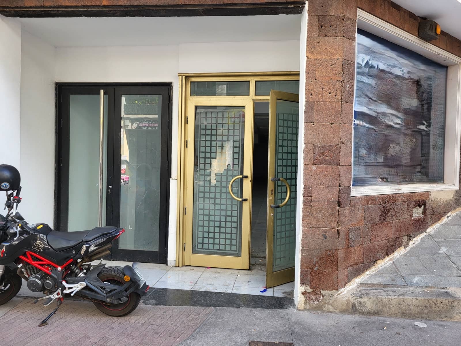 Kaupallinen vuokrattavana paikassa Puerto de la Cruz - 3 000 € (Ref: 9651005)