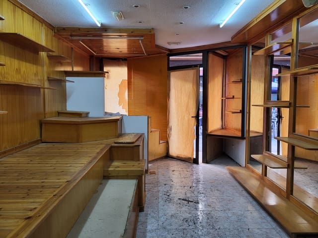 Commerciale da affittare in Puerto de la Cruz - 2.000 € (Rif: 9651011)