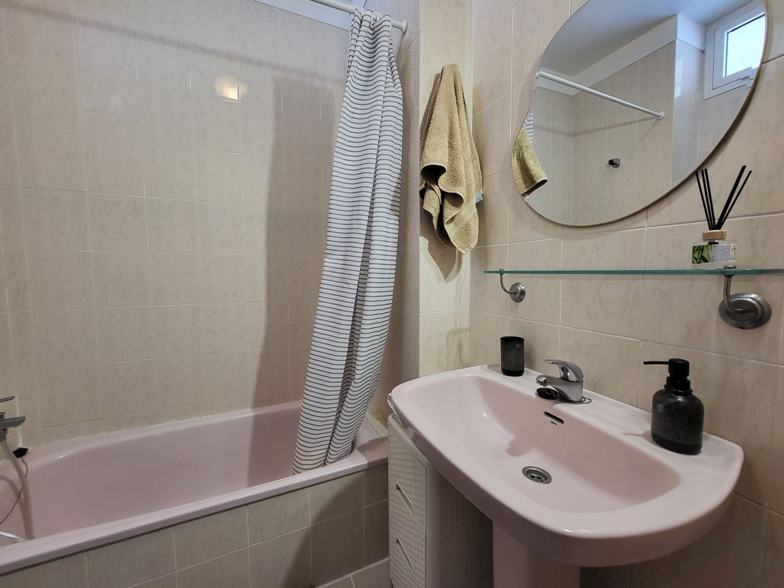 Apartment zu vermieten in Puerto de la Cruz - 825 € (Ref: 9652435)