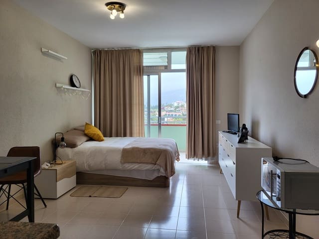 Apartment zu vermieten in Puerto de la Cruz - 825 € (Ref: 9652435)