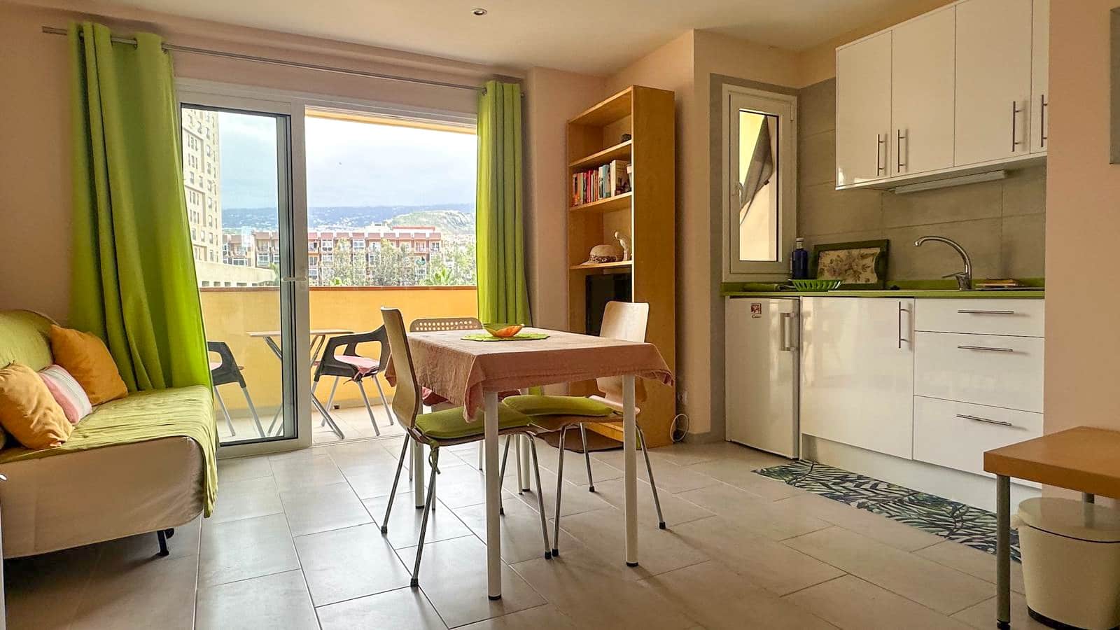 1 quarto Apartamento para venda em Puerto de la Cruz com piscina - 159 000 € (Ref: 9694301)