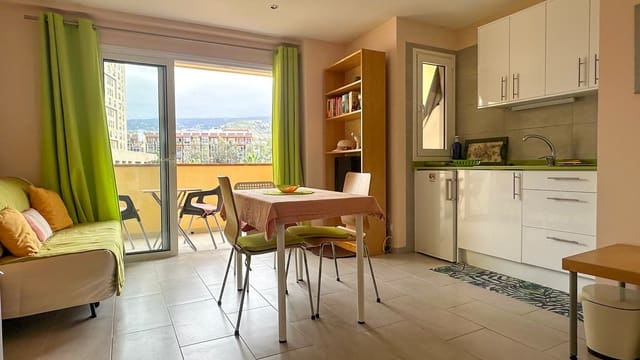 1 quarto Apartamento para venda em Puerto de la Cruz com piscina - 159 000 € (Ref: 9694301)