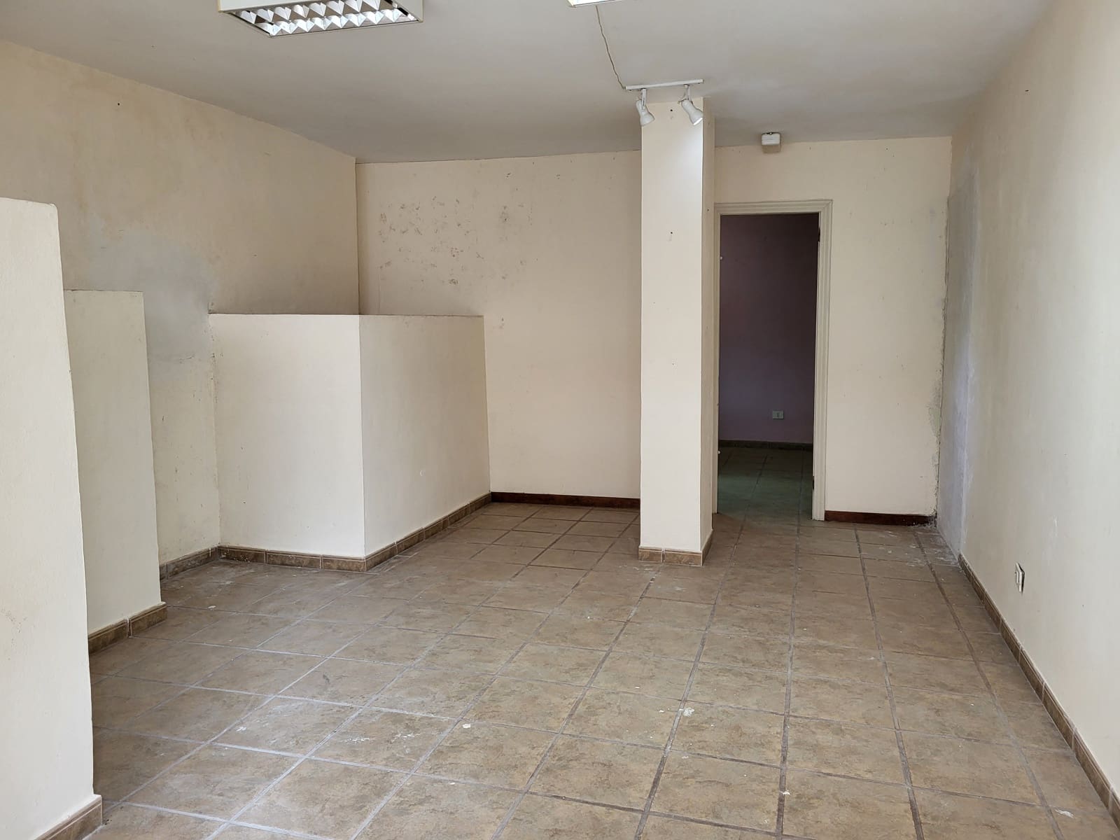 Commercial for rent in Puerto de la Cruz - € 750 (Ref: 9788840)