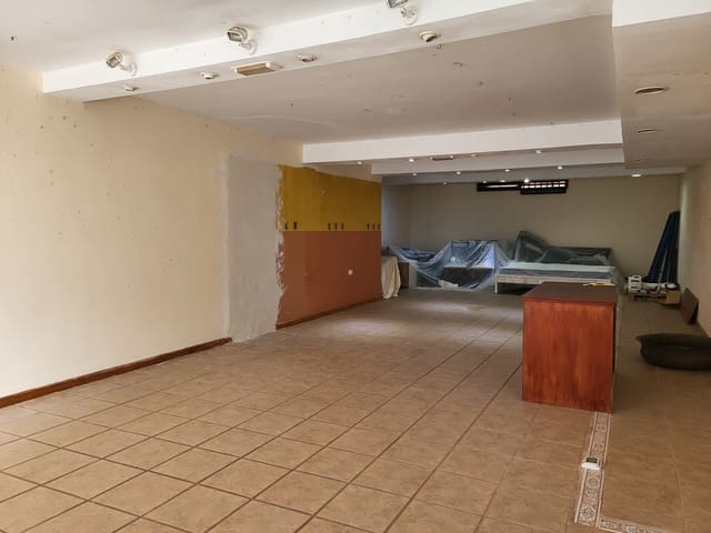 Commerciale da affittare in Puerto de la Cruz - 1.500 € (Rif: 9788841)