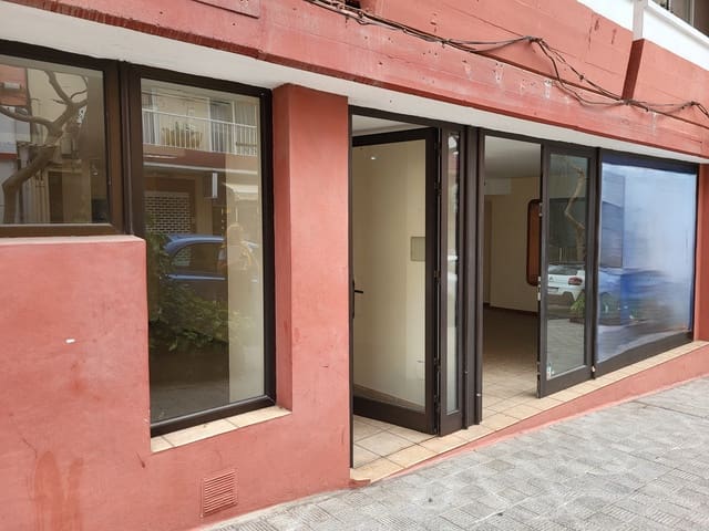 Commerciale da affittare in Puerto de la Cruz - 1.500 € (Rif: 9788841)