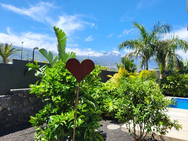 4 camera da letto Villa in vendita in Puerto de la Cruz con piscina - 1.185.000 € (Rif: 9802722)