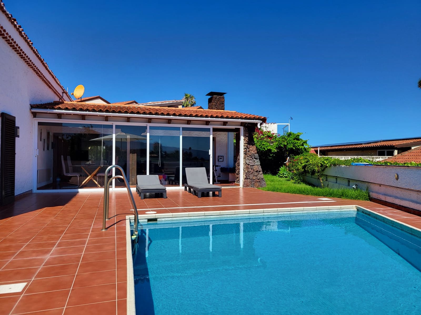 3 slaapkamer Villa te koop in Los Realejos met zwembad garage - € 649.000 (Ref: 9816208)