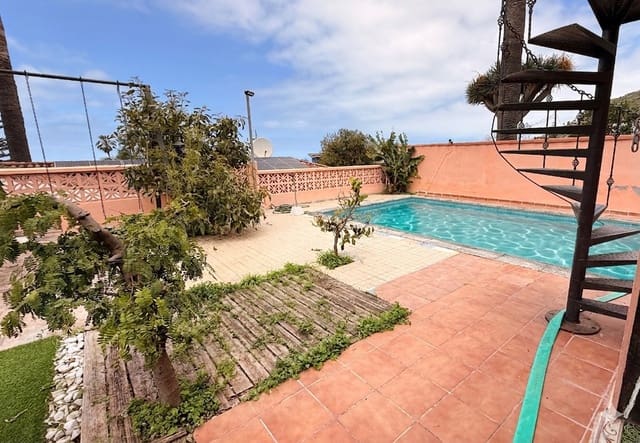 4 sypialnia Willa na sprzedaż w La Orotava z basenem garażem - 545 000 € (Ref: 9850423)