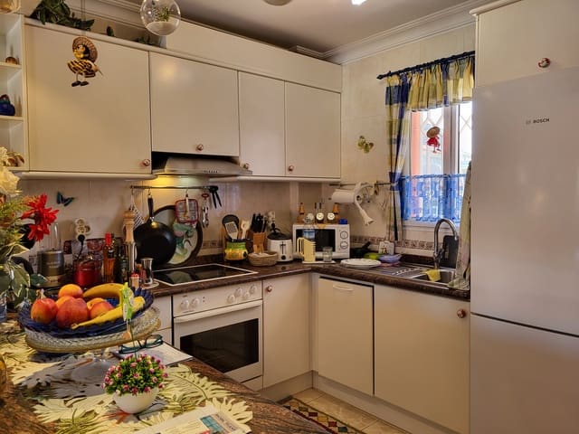 1 Zimmer Apartment zu verkaufen in Puerto de la Cruz mit Pool Garage - 275.000 € (Ref: 9882672)