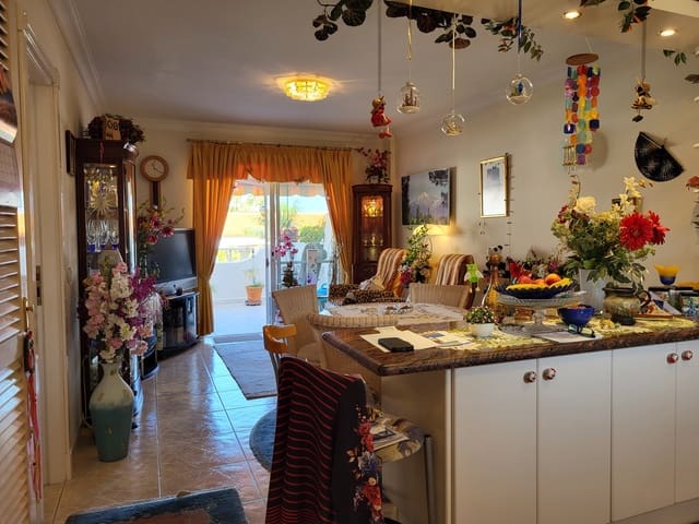 1 Zimmer Apartment zu verkaufen in Puerto de la Cruz mit Pool Garage - 275.000 € (Ref: 9882672)
