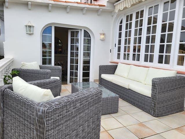 3 Zimmer Villa zu verkaufen in El Sauzal mit Pool Garage - 669.000 € (Ref: 9895394)
