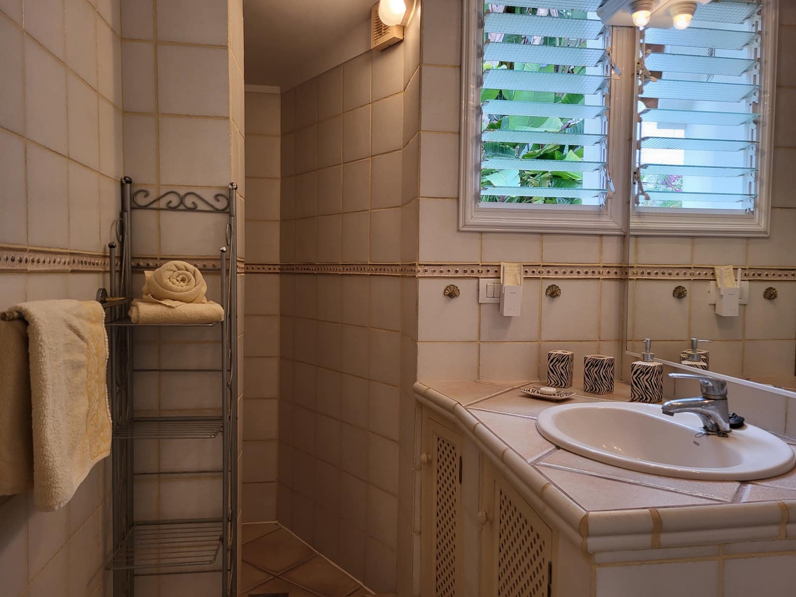 3 Zimmer Villa zu verkaufen in El Sauzal mit Pool Garage - 669.000 € (Ref: 9895394)