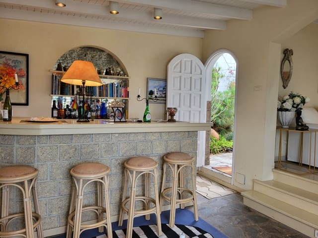3 Zimmer Villa zu verkaufen in El Sauzal mit Pool Garage - 669.000 € (Ref: 9895394)
