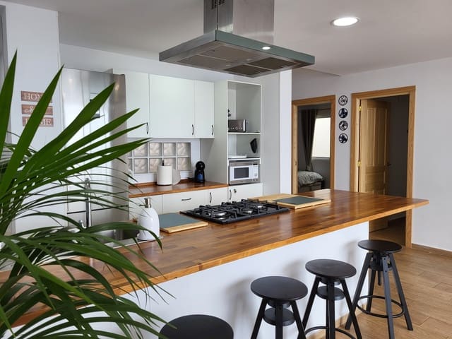 4 sovrum Lägenhet till salu i Puerto de la Cruz - 580 000 € (Ref: 9911890)