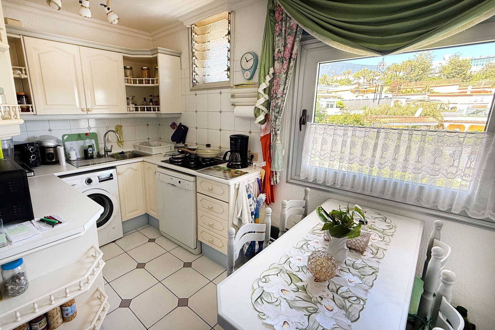 Apartamento de 1 habitación en Puerto de la Cruz en venta - 185.000 € (Ref: 9922899)