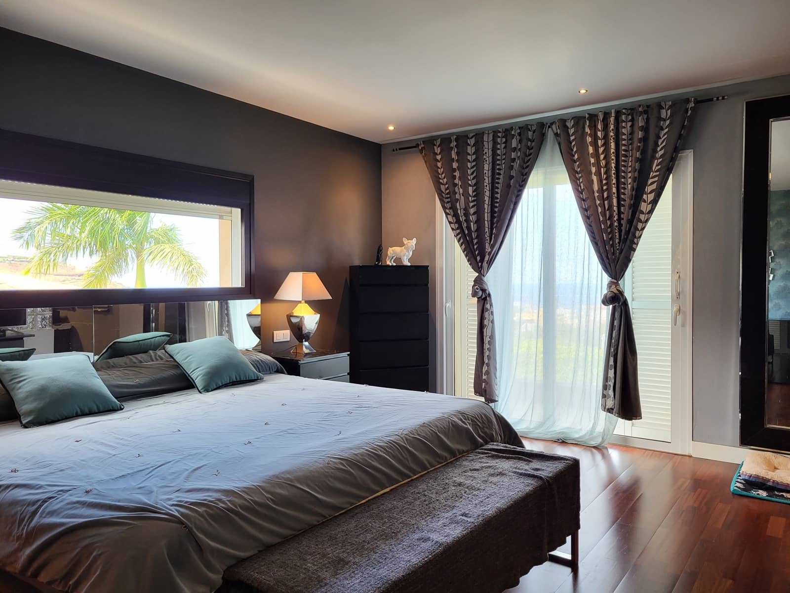 3 bedroom Villa for sale in La Orotava with pool garage - € 1,360,000 (Ref: 9952923)