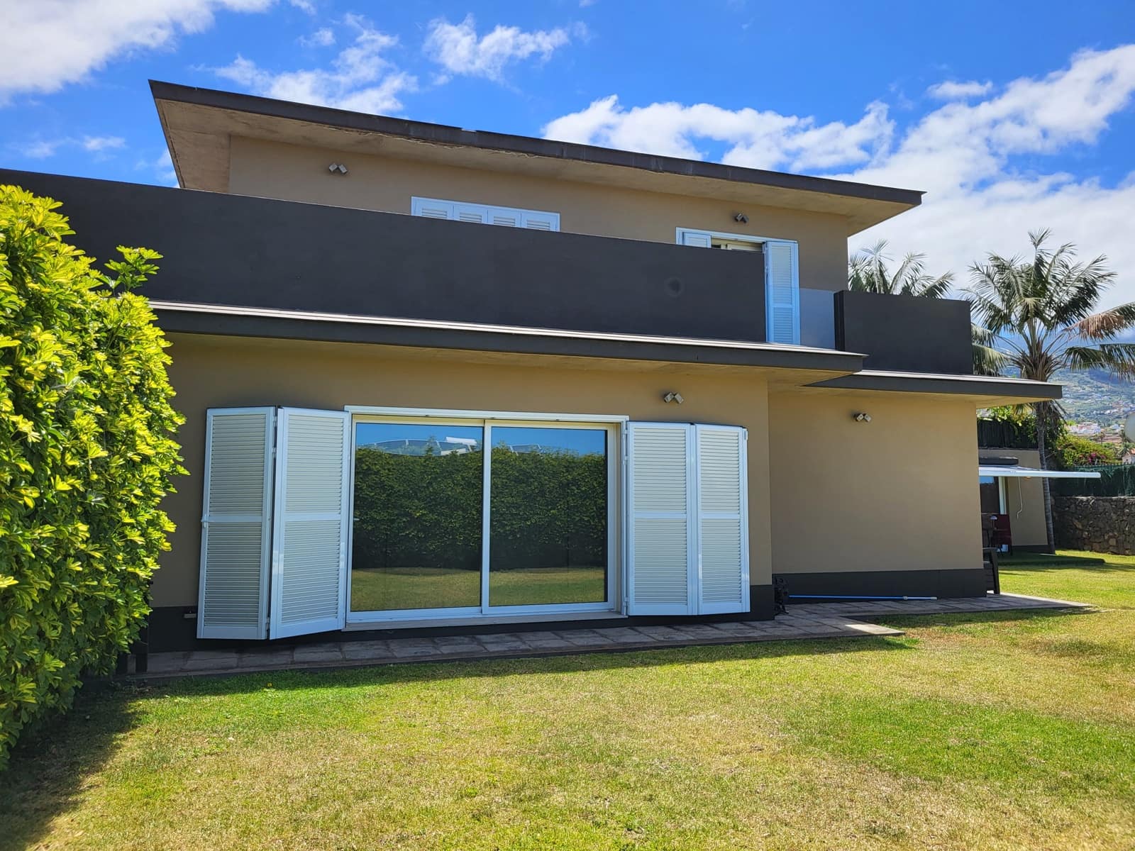 3 bedroom Villa for sale in La Orotava with pool garage - € 1,360,000 (Ref: 9952923)