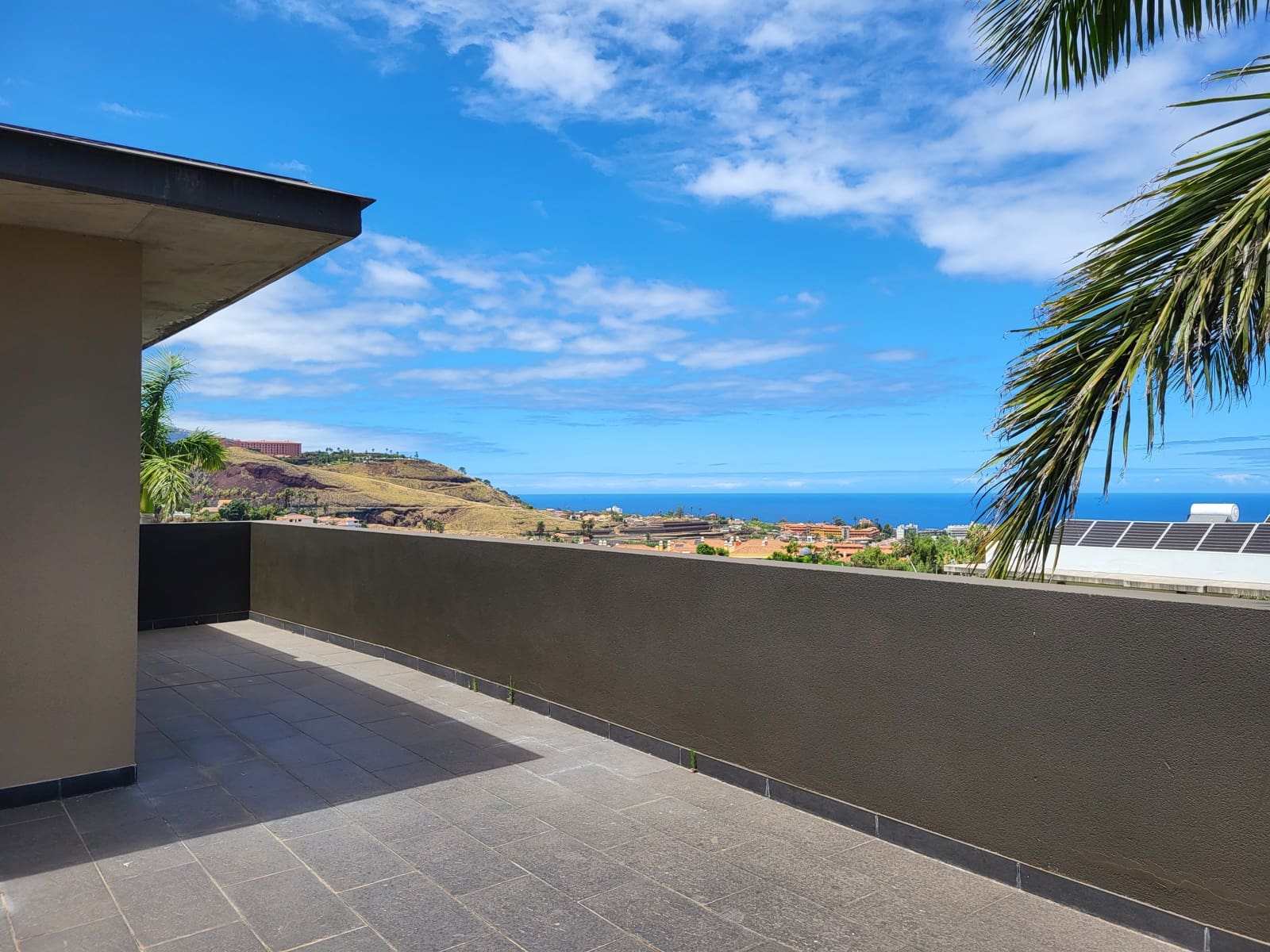 3 bedroom Villa for sale in La Orotava with pool garage - € 1,360,000 (Ref: 9952923)