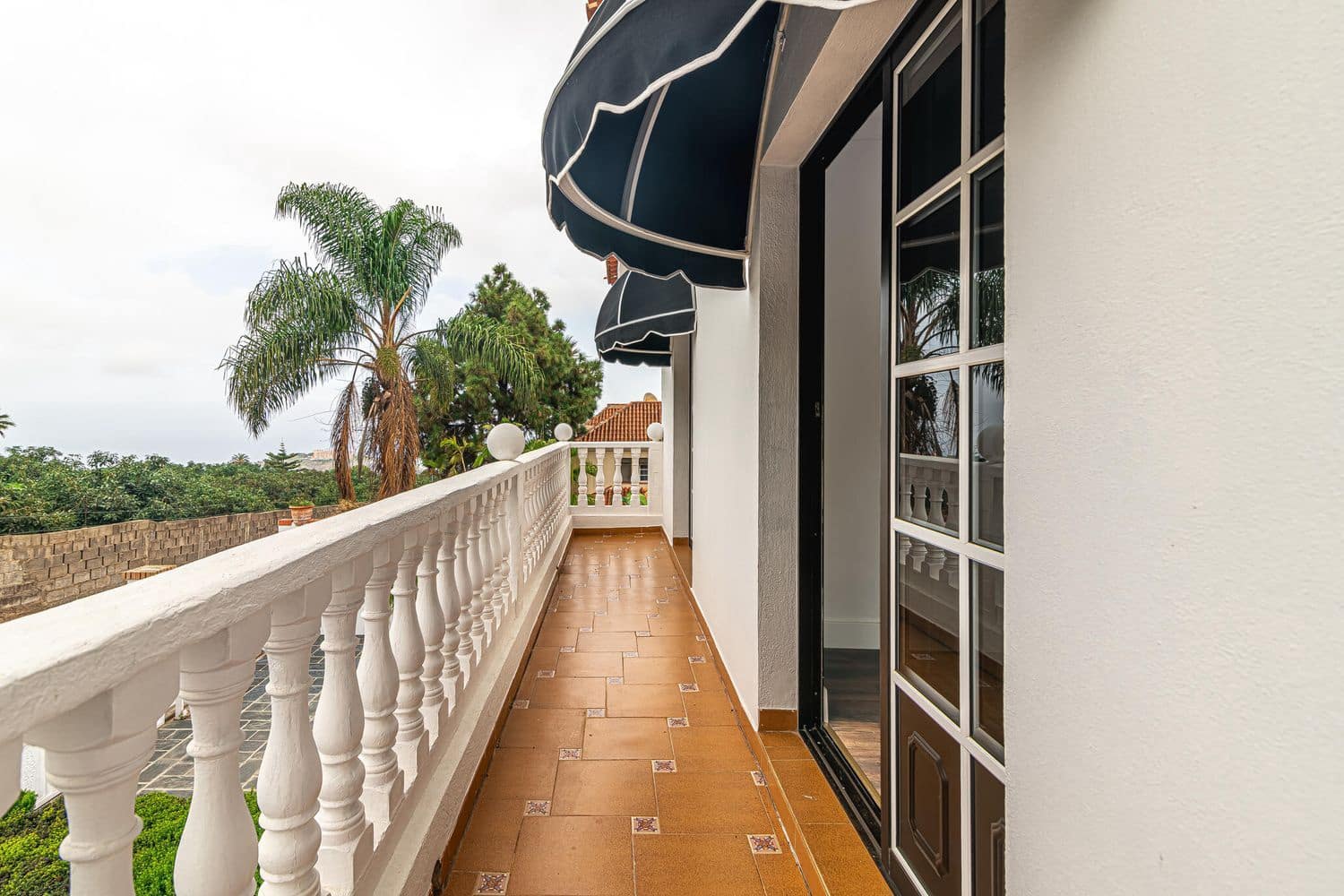 6 sypialnia Willa na sprzedaż w La Orotava z garażem - 1 000 000 € (Ref: 7918494)