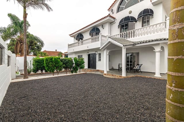 Chalet de 6 habitaciones en La Orotava en venta con garaje - 1.000.000 € (Ref: 7918494)