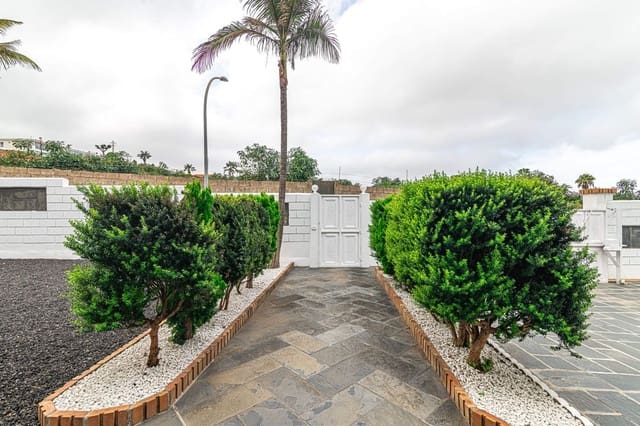 Chalet de 6 habitaciones en La Orotava en venta con garaje - 1.000.000 € (Ref: 7918494)