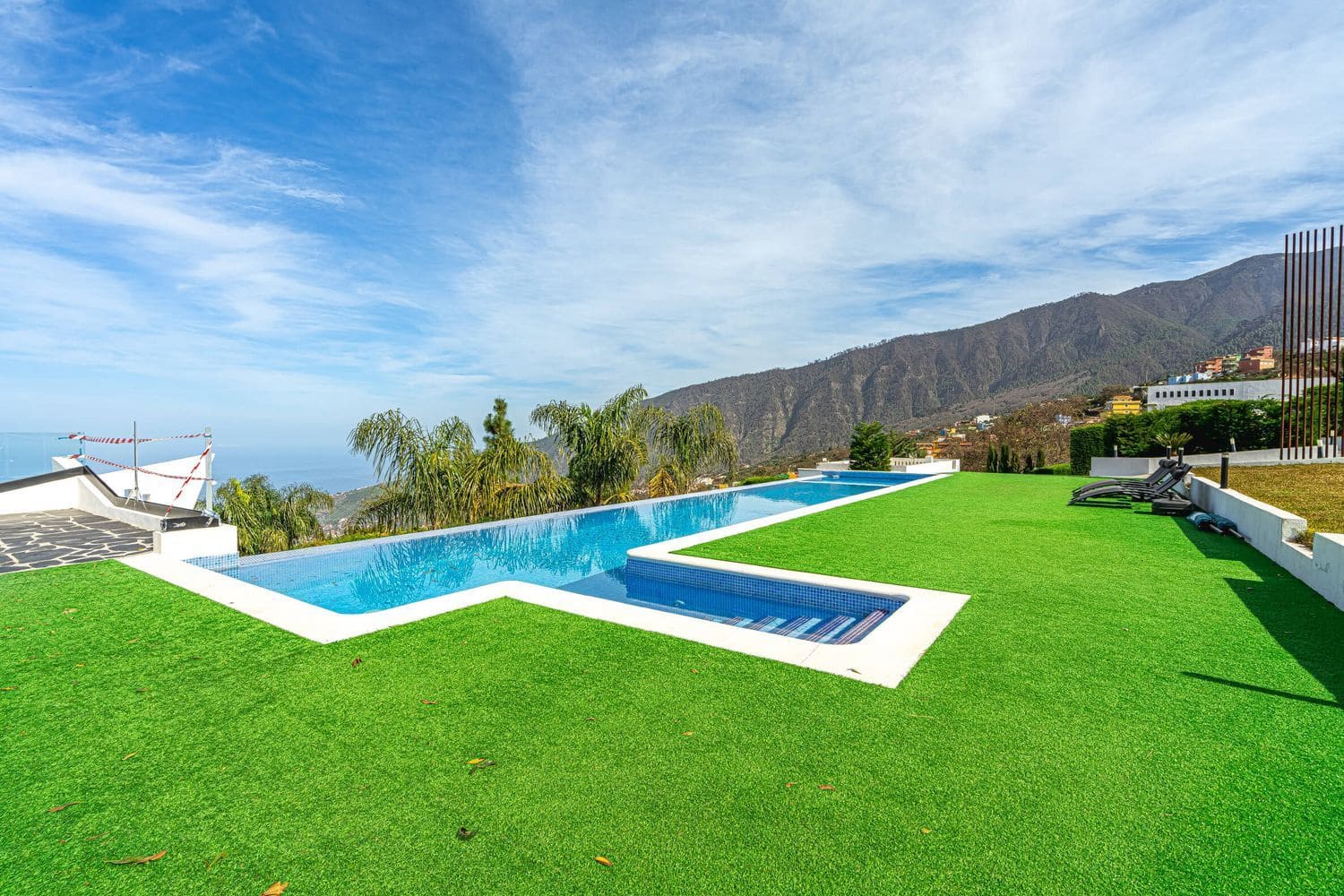 6 sypialnia Finka/Dom wiejski na sprzedaż w La Orotava z basenem garażem - 5 000 000 € (Ref: 8283805)