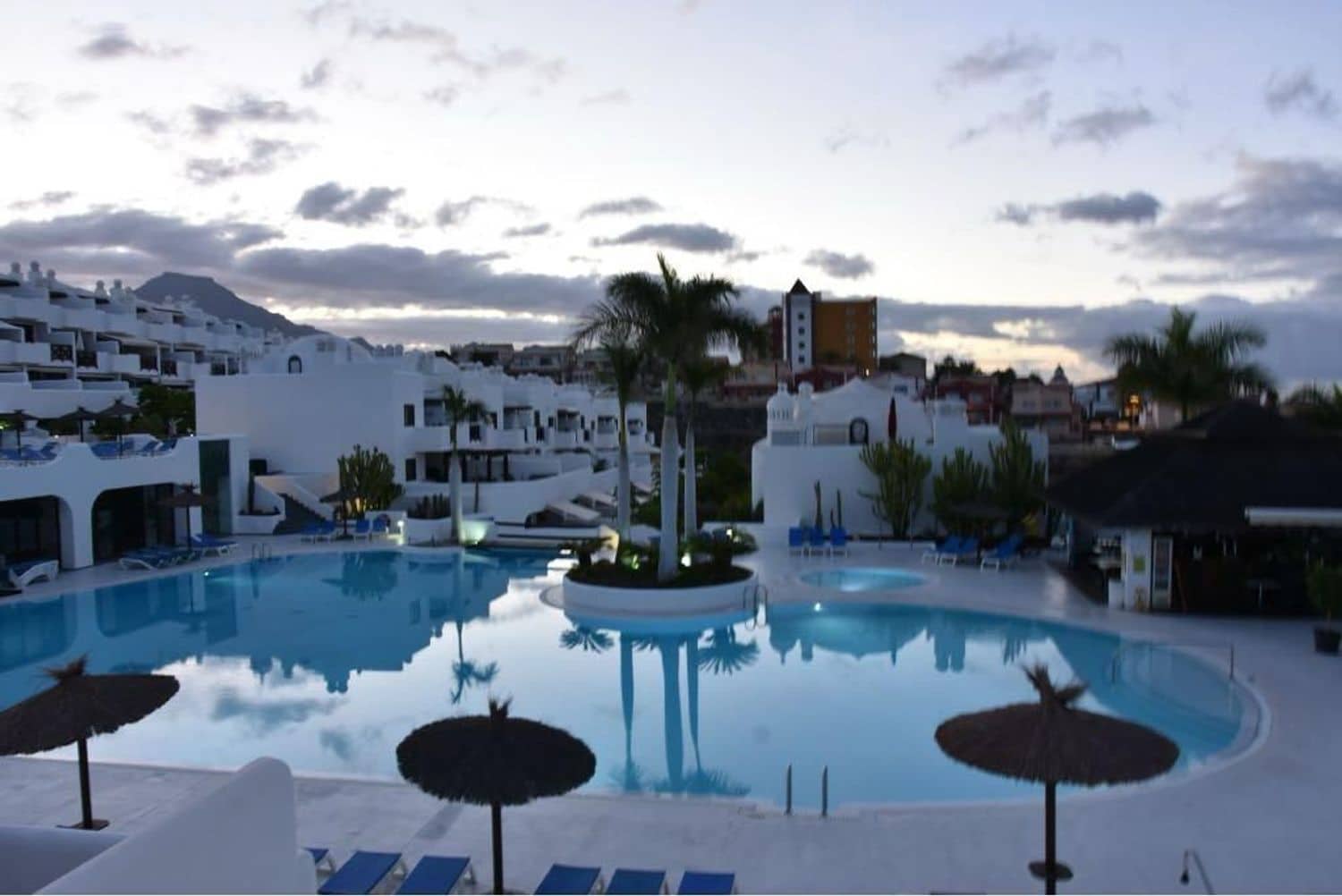 3 quarto Apartamento para venda em Playa Paraiso com piscina garagem - 425 000 € (Ref: 8685737)