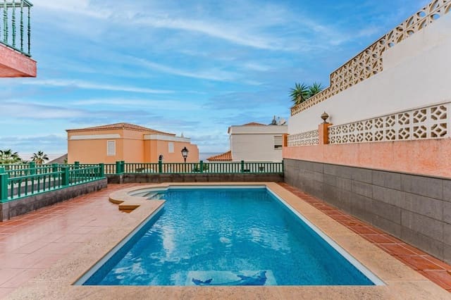 3 sypialnia Willa na sprzedaż w Chayofa, Arona z basenem garażem - 749 000 € (Ref: 8791749)