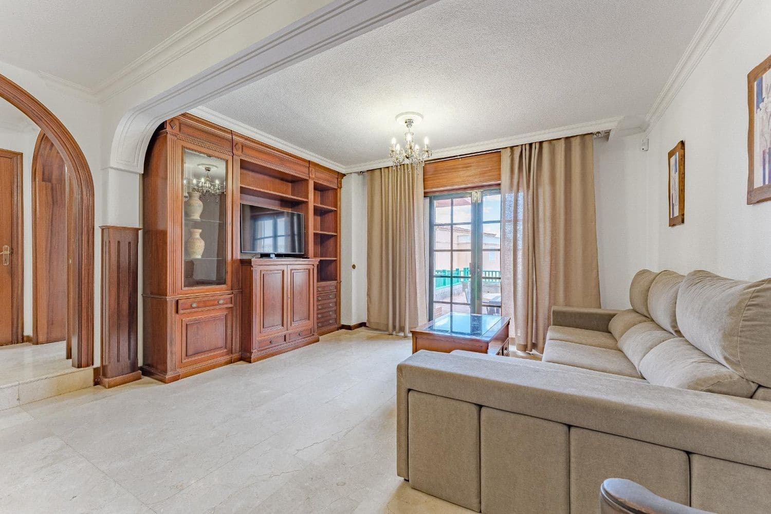 3 sypialnia Willa na sprzedaż w Chayofa z basenem garażem - 749 000 € (Ref: 8791749)