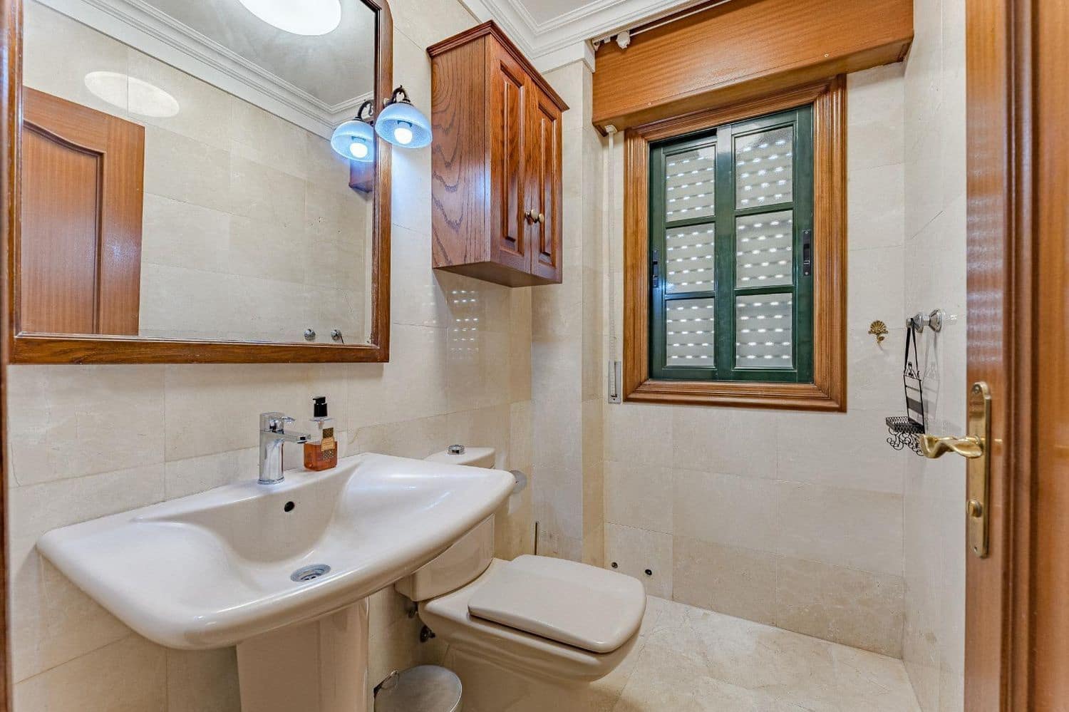 3 sypialnia Willa na sprzedaż w Chayofa z basenem garażem - 749 000 € (Ref: 8791749)