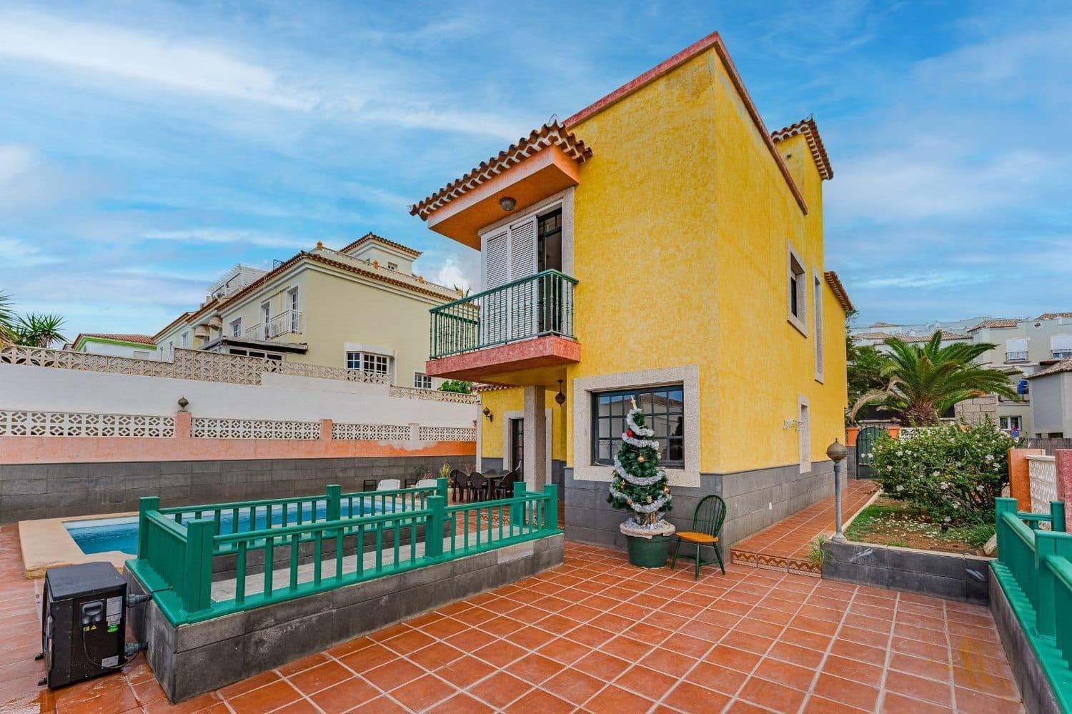 3 sypialnia Willa na sprzedaż w Chayofa z basenem garażem - 749 000 € (Ref: 8791749)