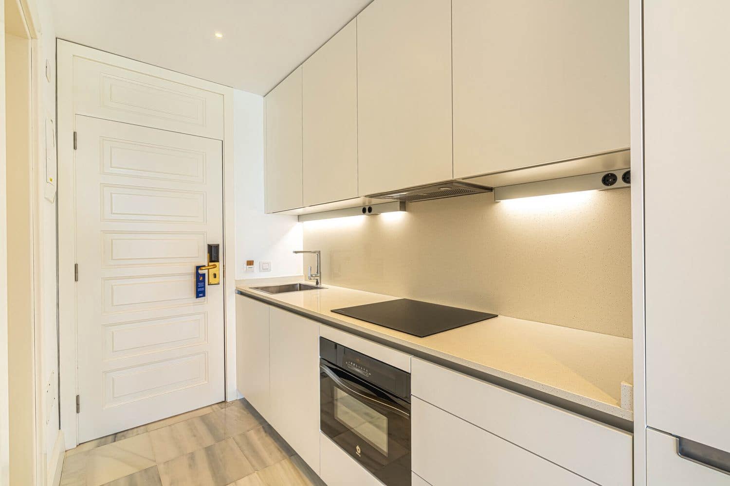 Appartement à vendre à Playa de las Americas avec piscine garage - 415 000 € (Ref: 8941041)