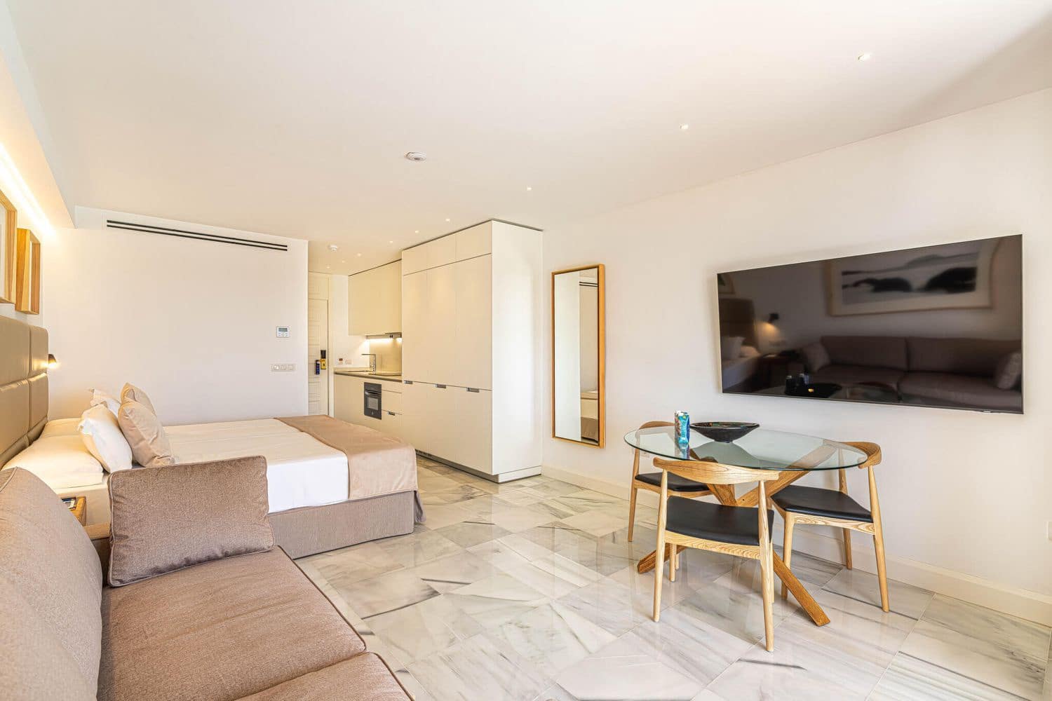 Appartement à vendre à Playa de las Americas avec piscine garage - 415 000 € (Ref: 8941041)