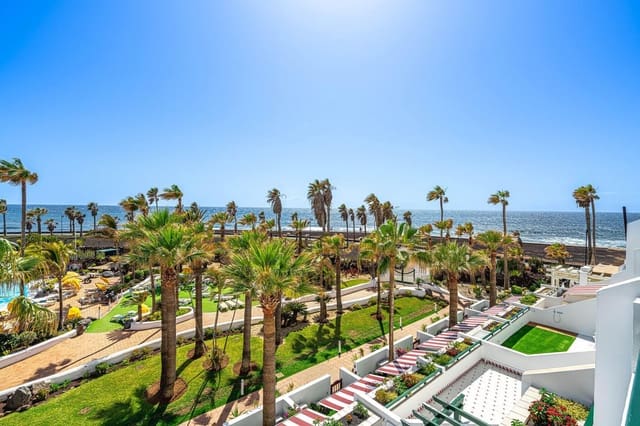 Huoneisto myytävänä paikassa Playa de las Americas, Arona mukana uima-altaan 
autotalli - 415 000 € (Ref: 8941041)