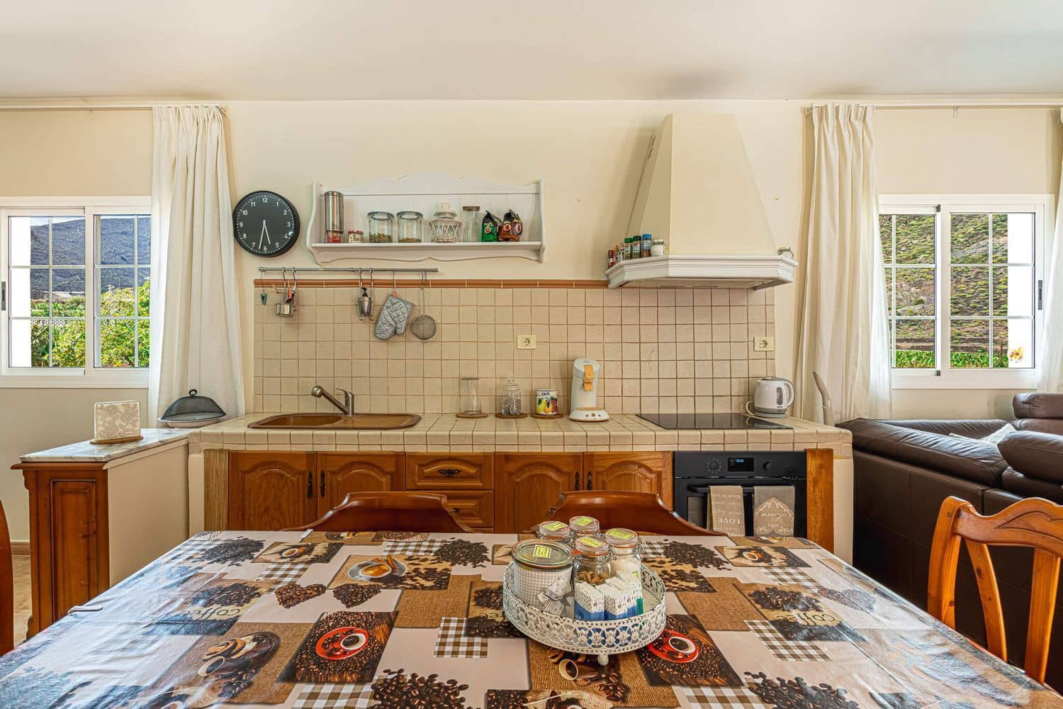 7 soveværelse Finca/Landehus til salg i Los Gigantes med swimmingpool garage - € 1.790.000 (Ref: 9022941)