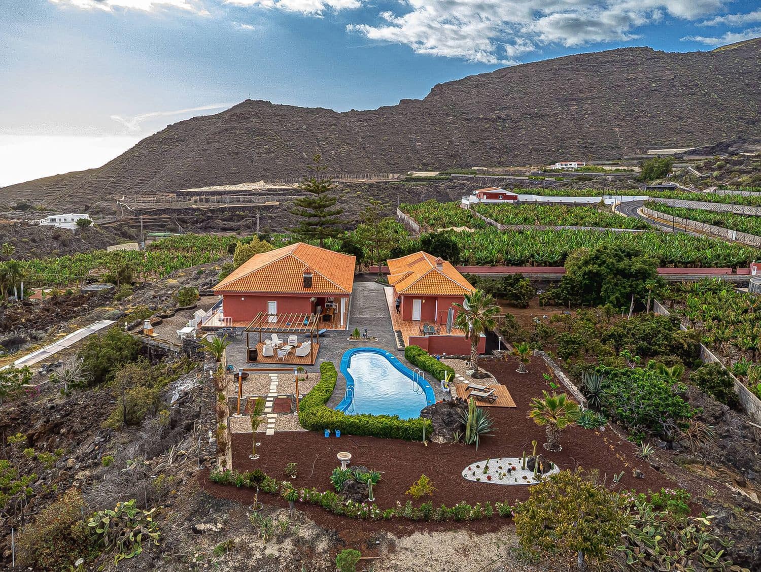 7 soveværelse Finca/Landehus til salg i Los Gigantes med swimmingpool garage - € 1.790.000 (Ref: 9022941)