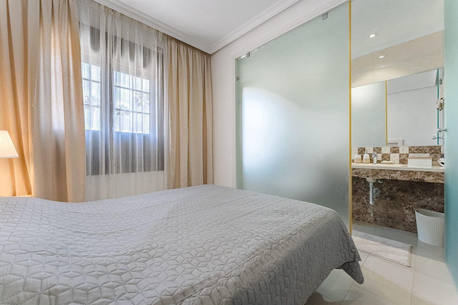 3 quarto Casa em Banda para venda em La Caleta Adeje com piscina garagem - 1 195 000 € (Ref: 9026227)