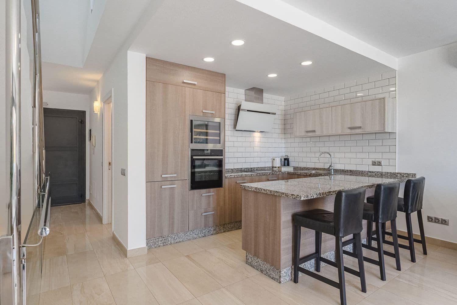 3 quarto Casa em Banda para venda em La Caleta Adeje com piscina garagem - 1 195 000 € (Ref: 9026227)