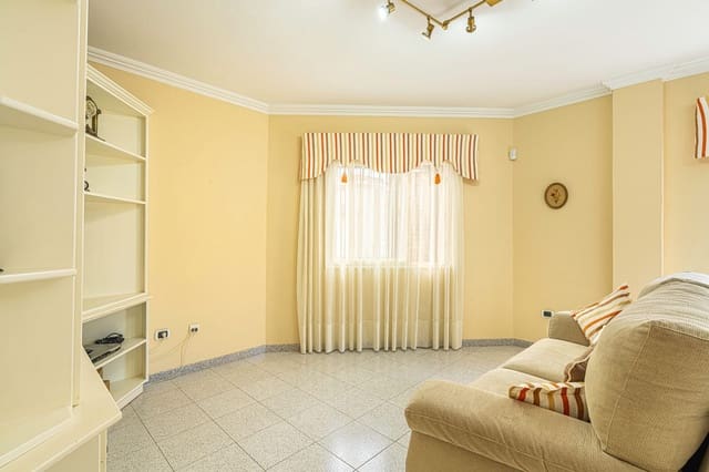 3 bedroom Townhouse for sale in Icod de los Vinos with garage - € 310,000 (Ref: 9142524)