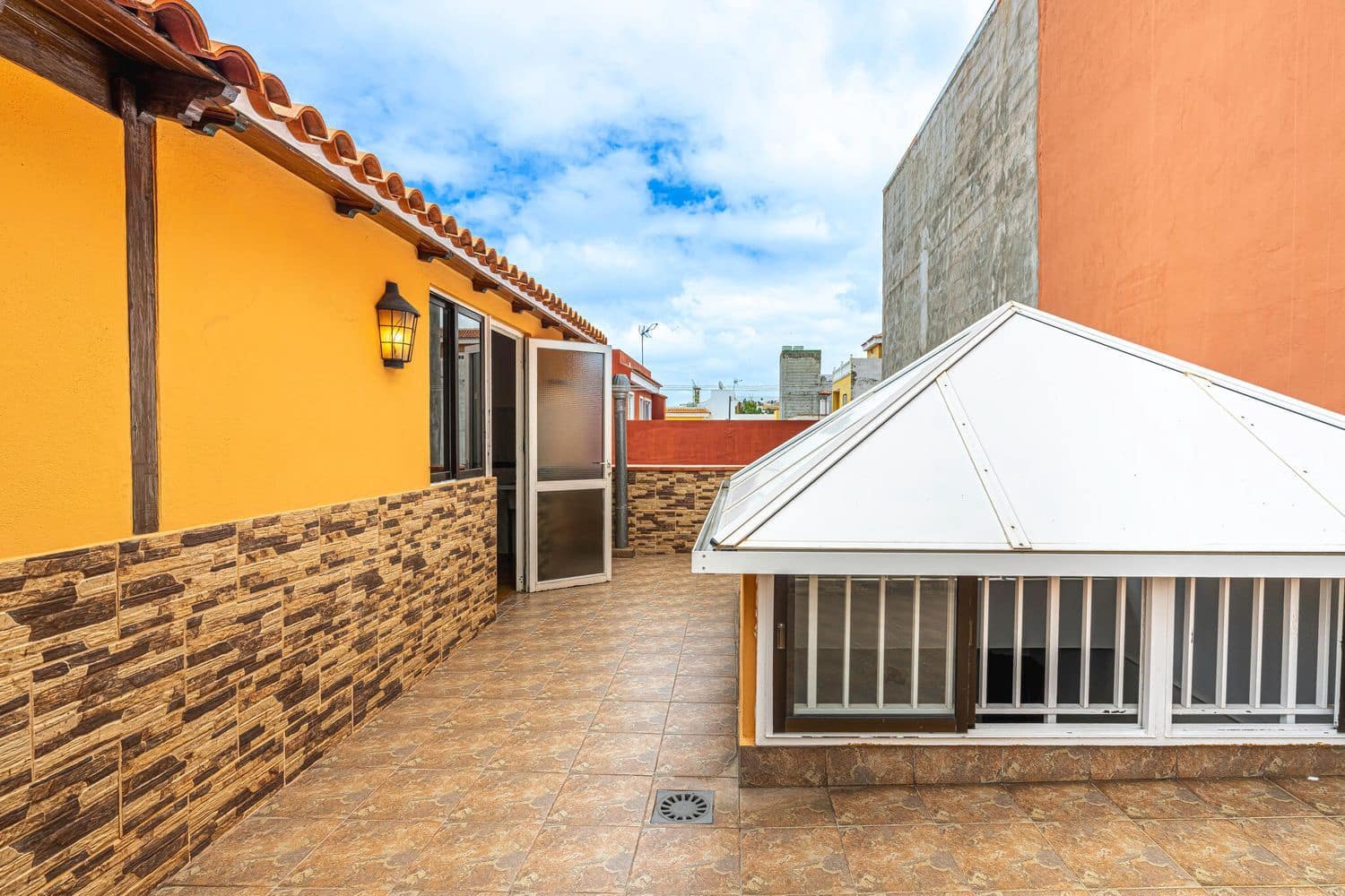 3 soveværelse Byhus til salg i Icod de los Vinos med garage - € 310.000 (Ref: 9142524)