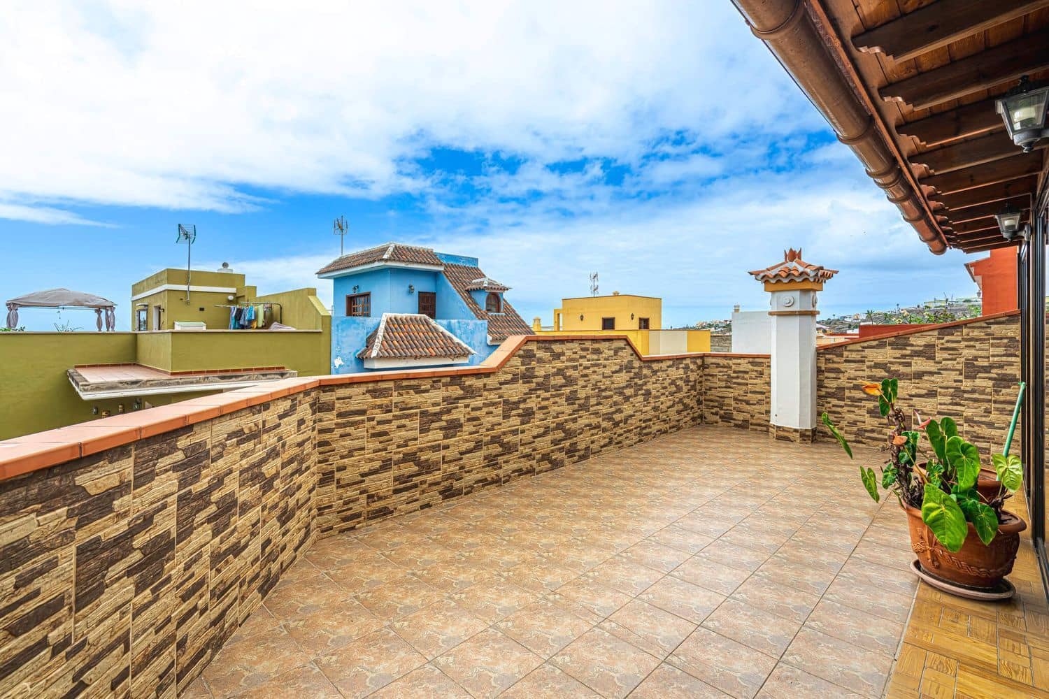 3 soveværelse Byhus til salg i Icod de los Vinos med garage - € 310.000 (Ref: 9142524)