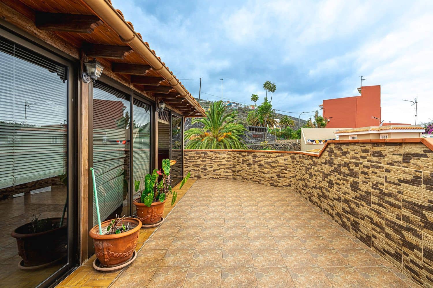 3 soveværelse Byhus til salg i Icod de los Vinos med garage - € 310.000 (Ref: 9142524)