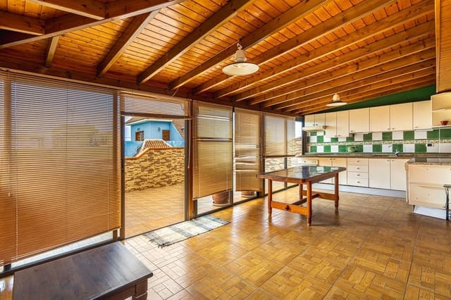 3 soveværelse Byhus til salg i Icod de los Vinos med garage - € 310.000 (Ref: 9142524)