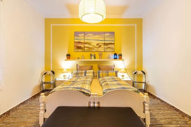 Chalet de 4 habitaciones en San Juan de la Rambla en venta con garaje - 430.000 € (Ref: 9157823)