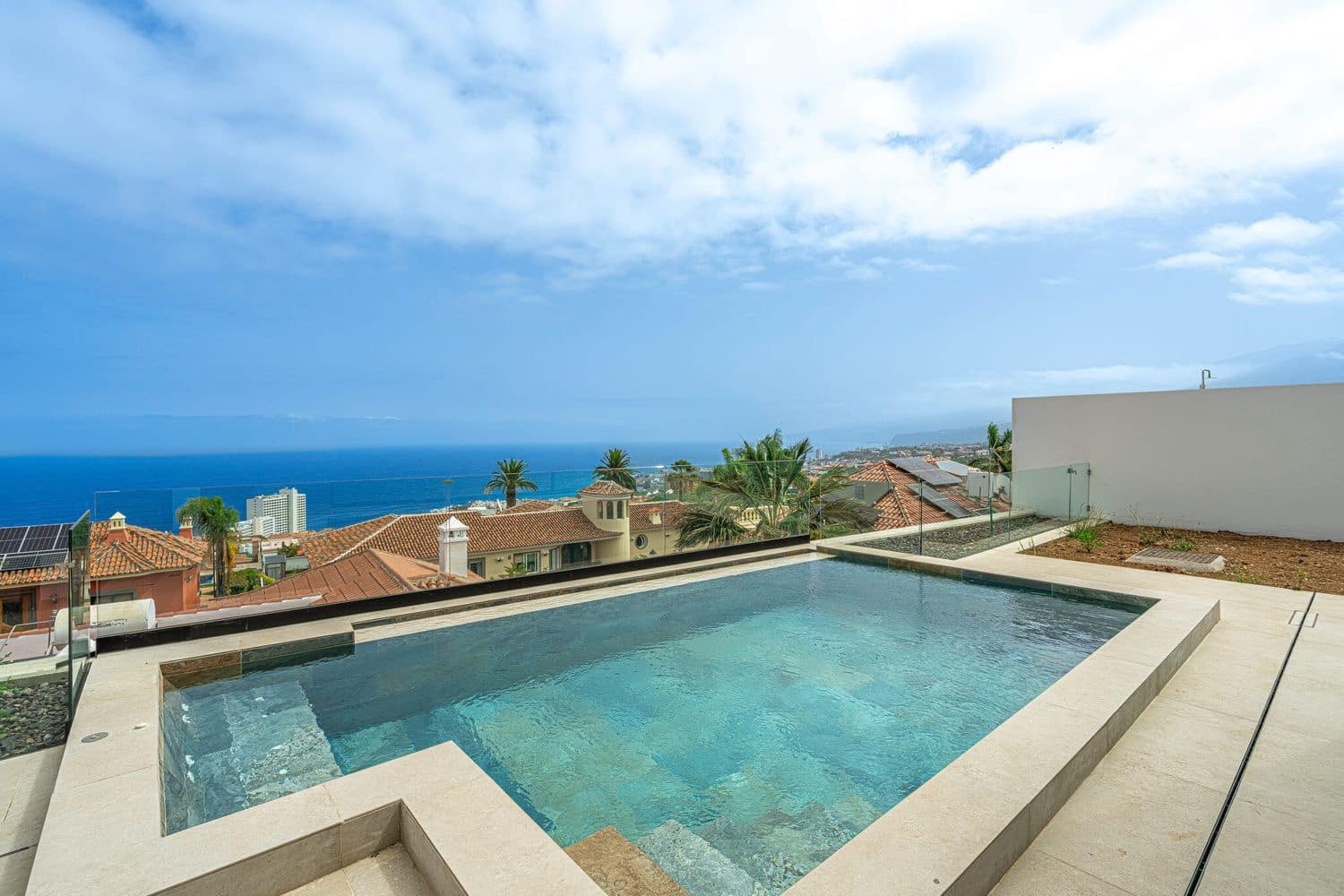 4 sovrum Villa till salu i Los Realejos med pool garage - 1 600 000 € (Ref: 9195287)