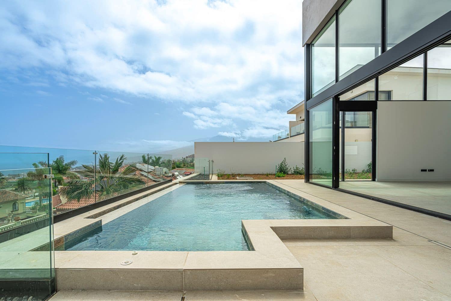 4 sovrum Villa till salu i Los Realejos med pool garage - 1 600 000 € (Ref: 9195287)