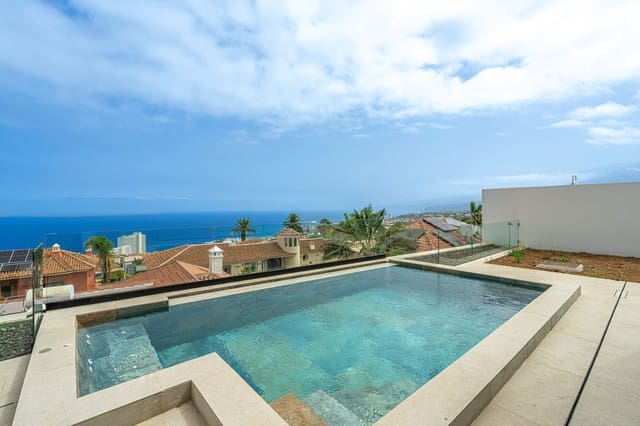 4 slaapkamer Villa te koop in Los Realejos met zwembad garage - € 1.600.000 (Ref: 9195287)