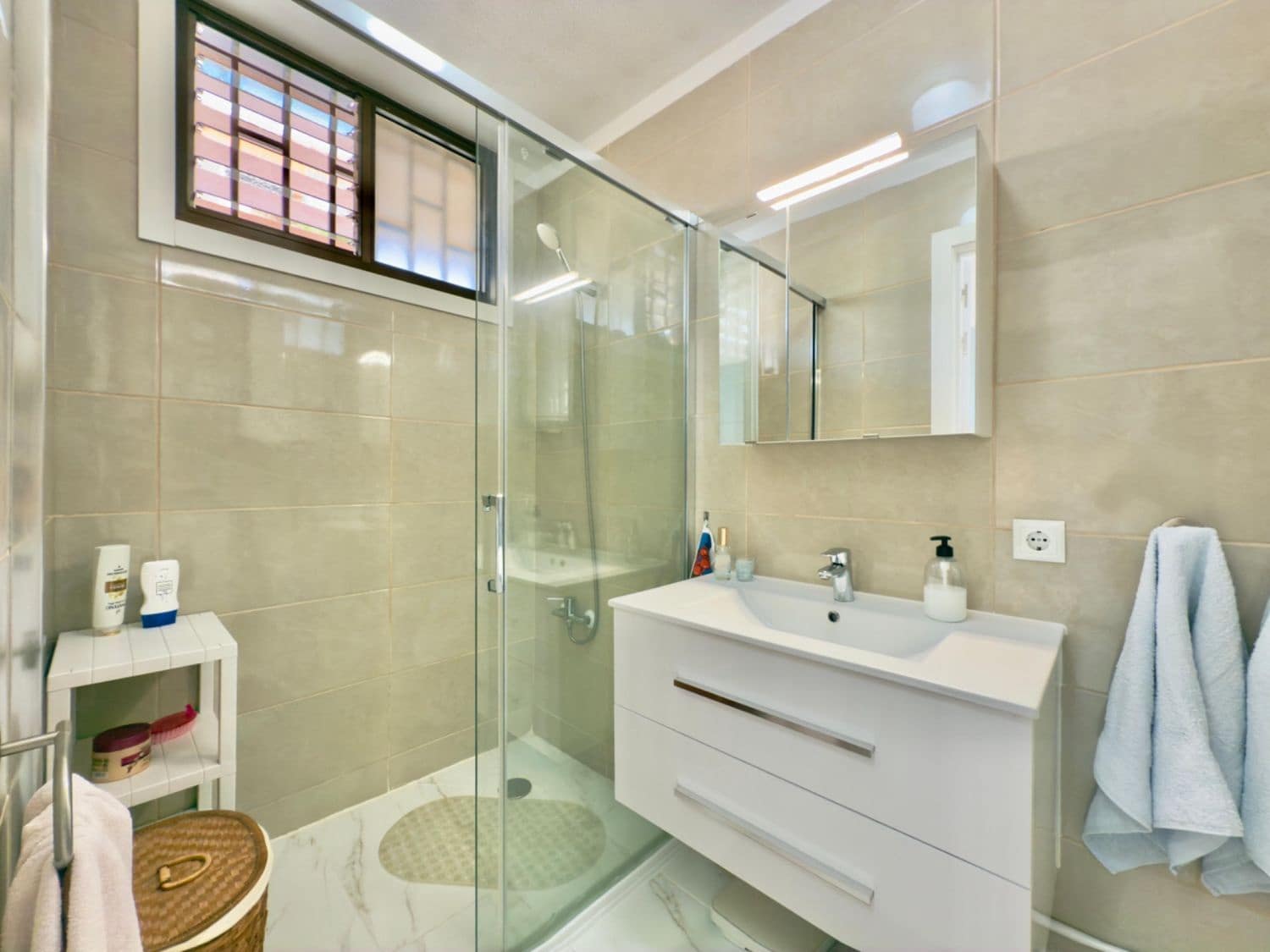 1 soveværelse Lejlighed til salg i Los Cristianos med swimmingpool garage - € 425.000 (Ref: 9197381)