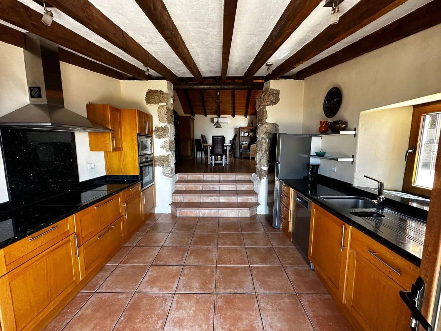 4 soveværelse Finca/Landehus til salg i Arona med swimmingpool garage - € 800.000 (Ref: 9204166)